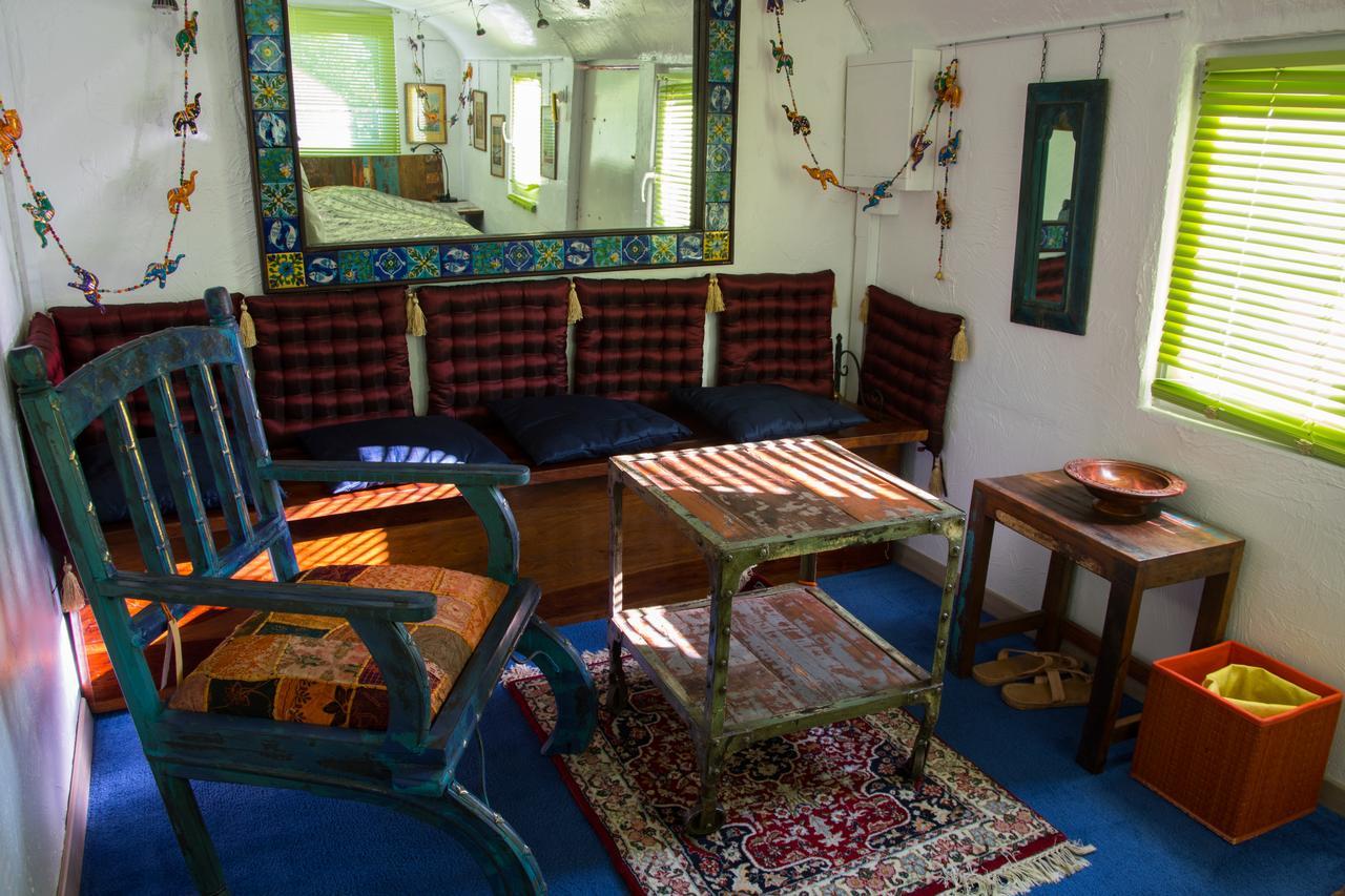 Crazy Lounge Bnb Айгел Екстериор снимка